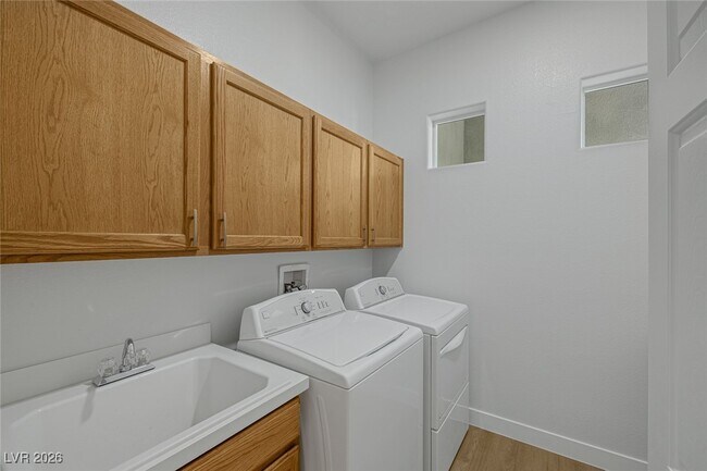 Building Photo - 3492 Hawksbeard Ct