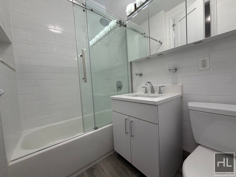 Building Photo - EAST 57 STREET