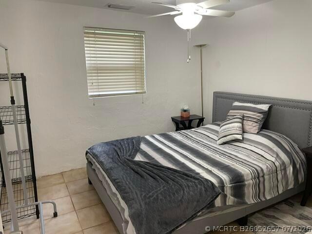 Building Photo - 821 SW 13th Ct