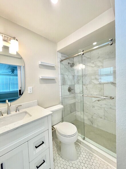 Building Photo - 7700 Boca Ciega Dr