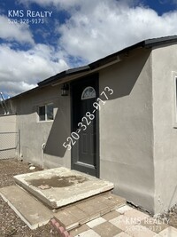 Building Photo - 1 Bed / 1Bath - OWNER/AGENT