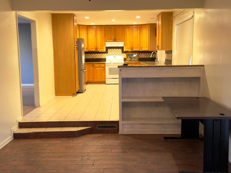 Building Photo - 5246 N 600 W