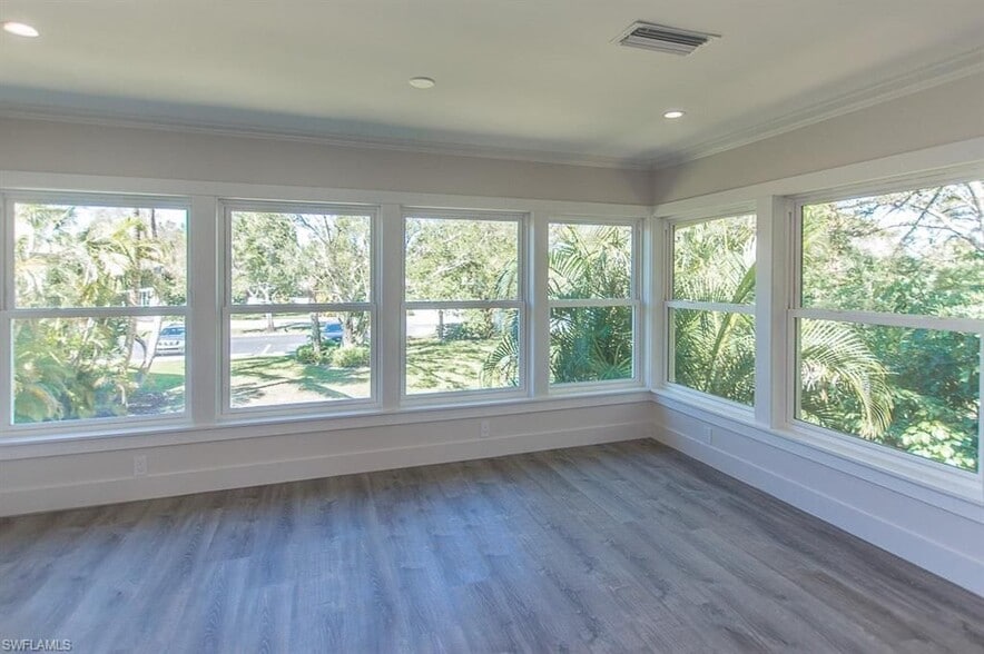 Relaxing green views - 1219 Solana Rd