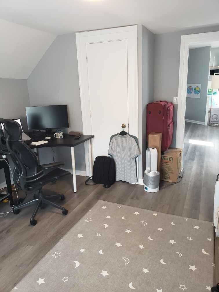 Third floor used as an office - 83 Beaumont St