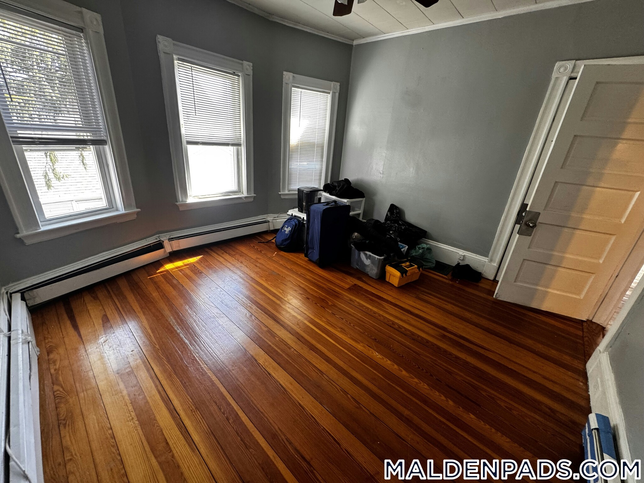 Building Photo - 547 Highland Ave