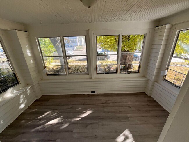 Building Photo - 2011-13 Pierce St