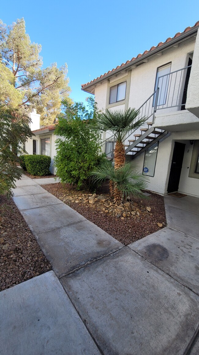 6747 W Charleston Blvd 6747 W Charleston Blvd Las Vegas NV 89146