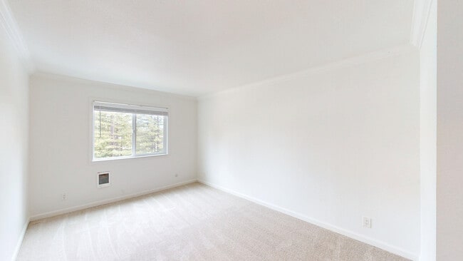 Building Photo - 521 Alameda del Prado