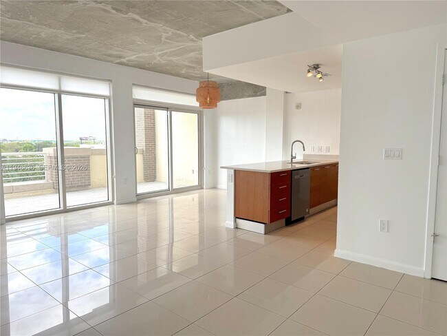 Building Photo - 3250 NE 1st Ave