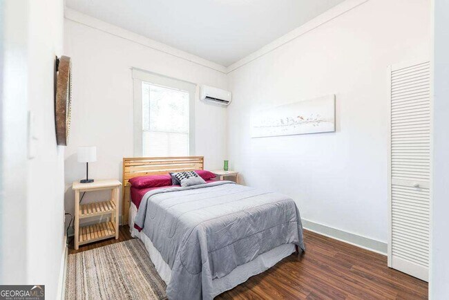 Building Photo - 1475 3rd St