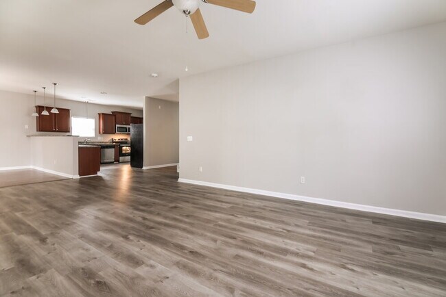 Building Photo - 807 Ballast Dr