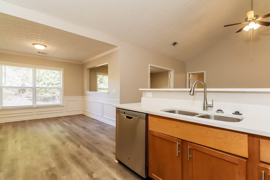 Building Photo - 3116 Baywood Ct