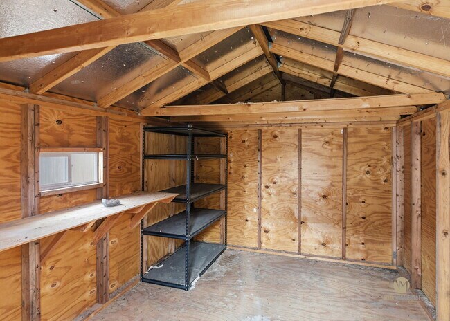 Building Photo - Silver Oaks Beauty | 3 Bed | 2.5 Bath | 1,812 Sq Ft | Corner Lot in 78254