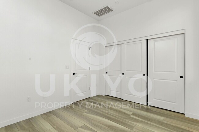 Building Photo - 588 Pawnee Ln