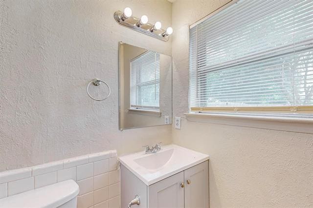 Building Photo - 1538 Oakbrook St