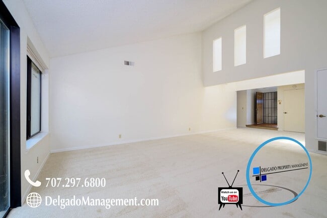 Building Photo - Benicia Southampton Hills home