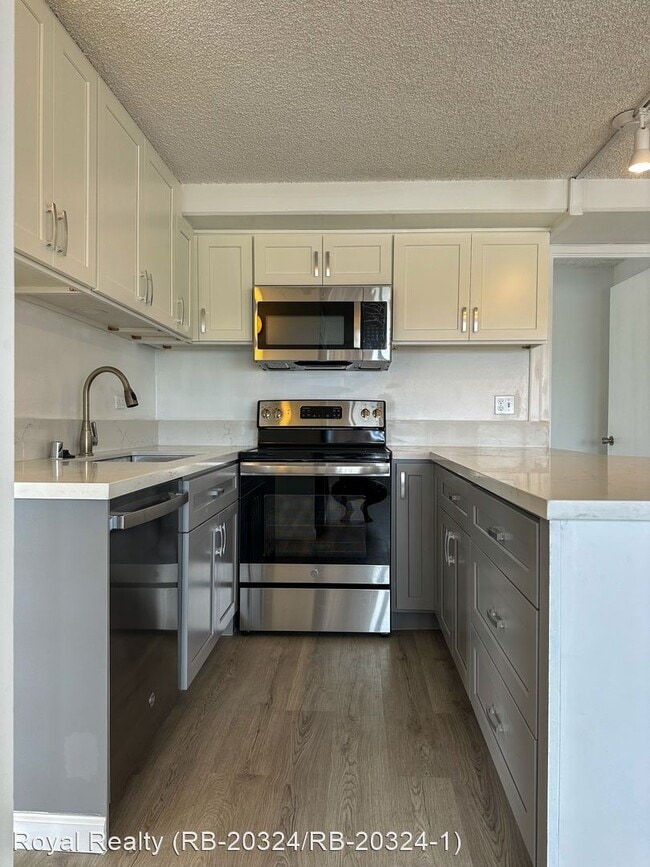 Building Photo - 2 br, 2 bath House - 2525 Date Street #801