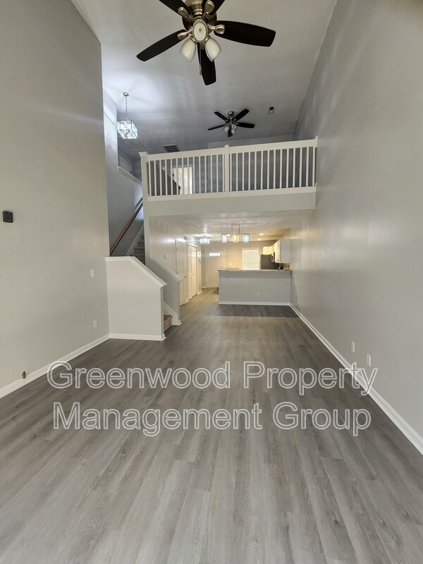 Building Photo - 19 Cambridge Oak Cir