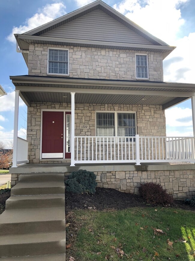 Building Photo - 2 Bdrm Avail July 2026;  $1,800 monthly