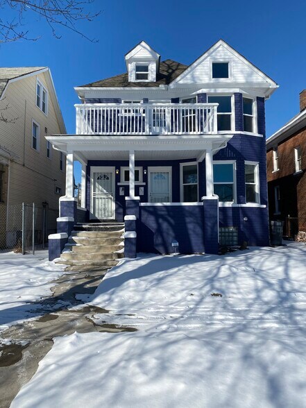 Front of House - 349 Westminster St