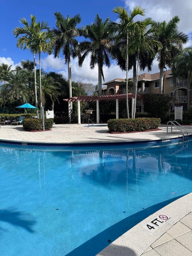 Building Photo - 6482 Emerald Dunes Dr