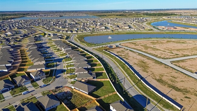 Building Photo - 26703 Willow Ln