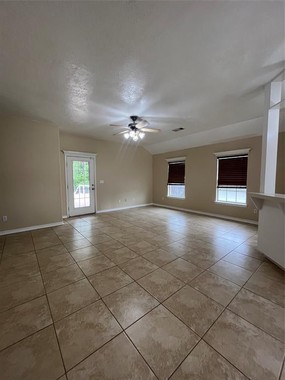 Building Photo - 118 Hidden Valley Cir