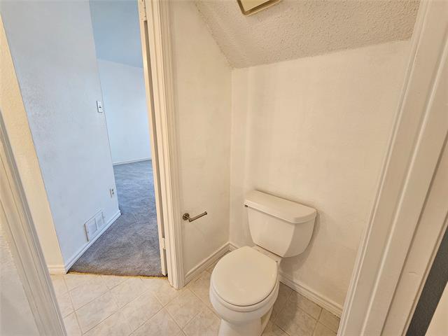 Building Photo - 3155 Royal Ln