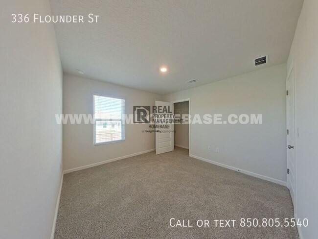 Building Photo - 336 Flounder St