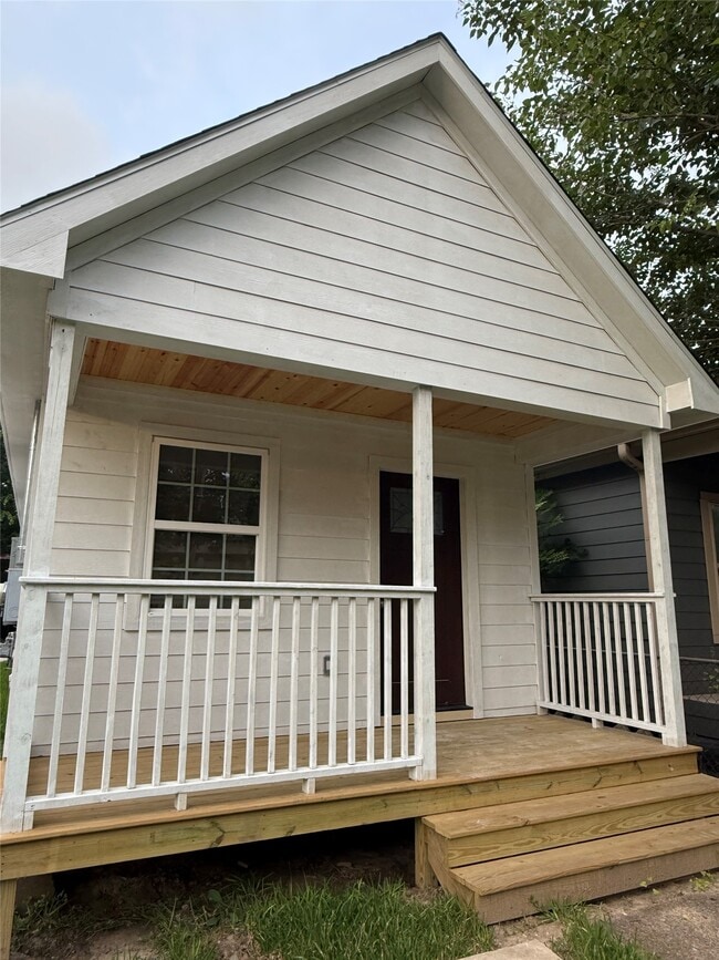 Building Photo - 7514 Avenue H
