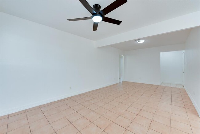 Building Photo - 2413 Woodgate St
