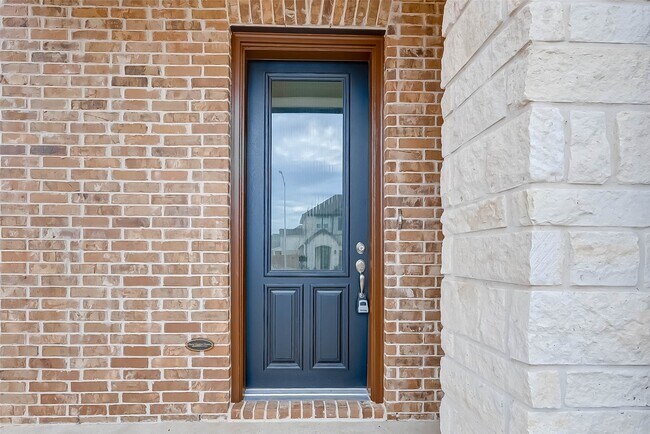 Building Photo - 10707 Deer Path Dr