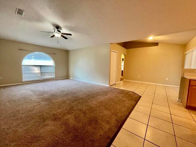Building Photo - 1129 Sea Eagle Ave