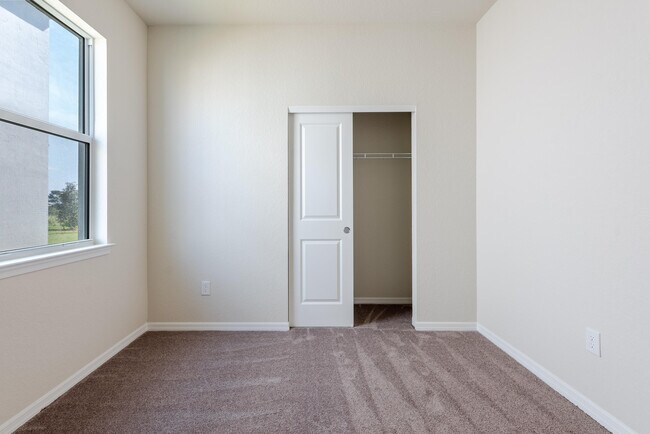 Building Photo - 12327 SW Sand Dollar Wy