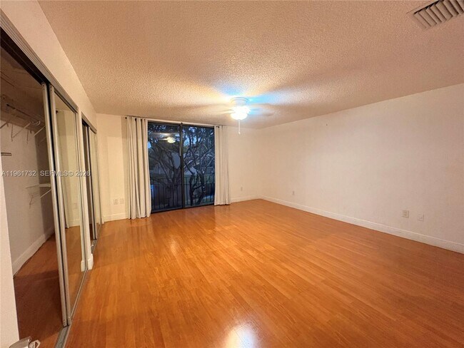 Building Photo - 3855 Estepona Ave