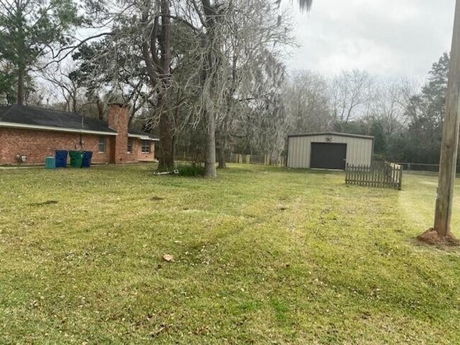 Building Photo - RECENTLY REMODELED 3 BEDROOM 2 BATH HOME WITH 1691 IN SWEENY, TEXAS