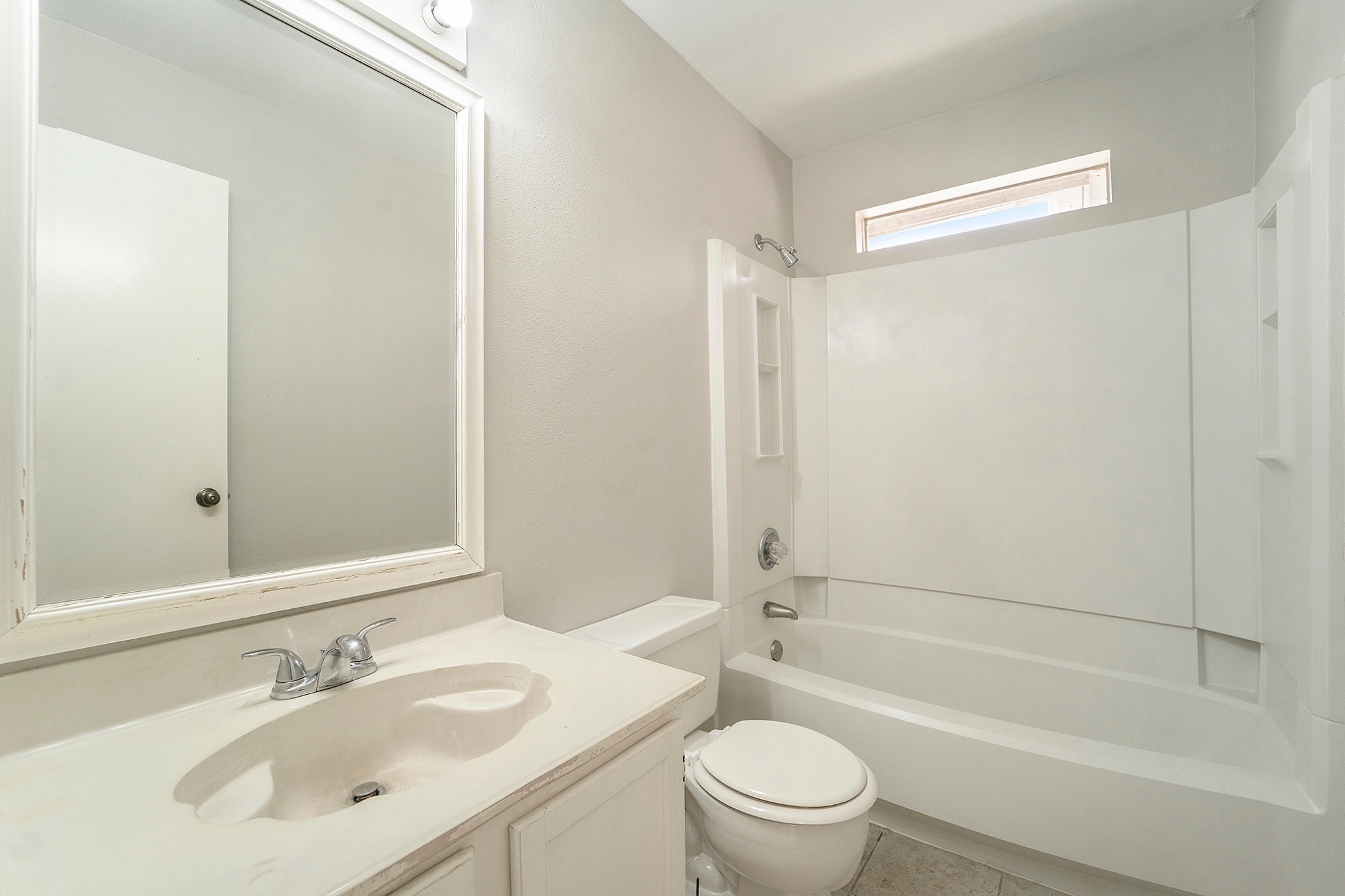 Building Photo - 14232 Reissen Ln