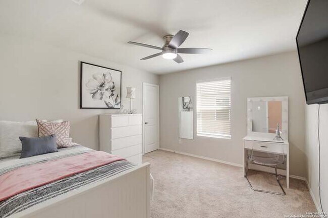 Building Photo - 482 Moonvine Way