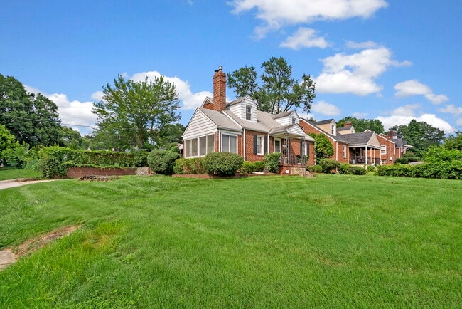 Building Photo - 3700 Kennedy Street