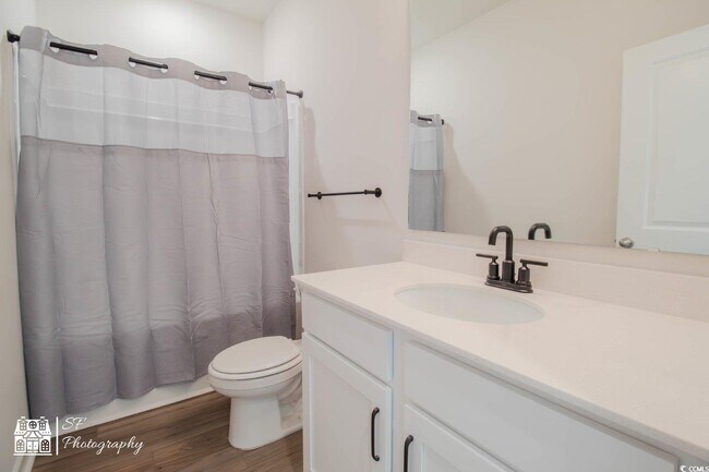 Building Photo - 1860 Villena Dr