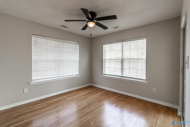 Building Photo - 114 Clover Ridge Dr