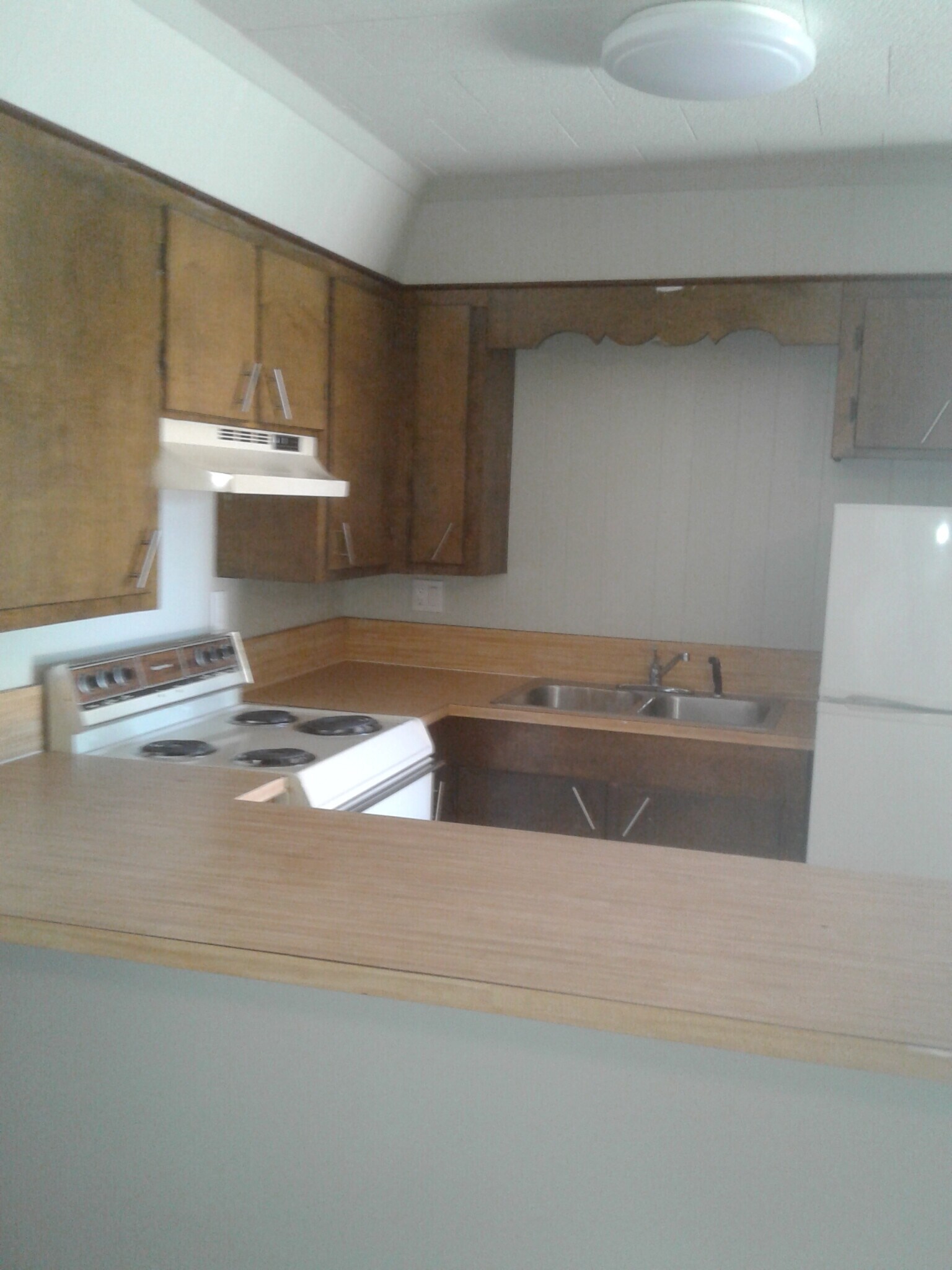 Building Photo - 207 Lana Dr