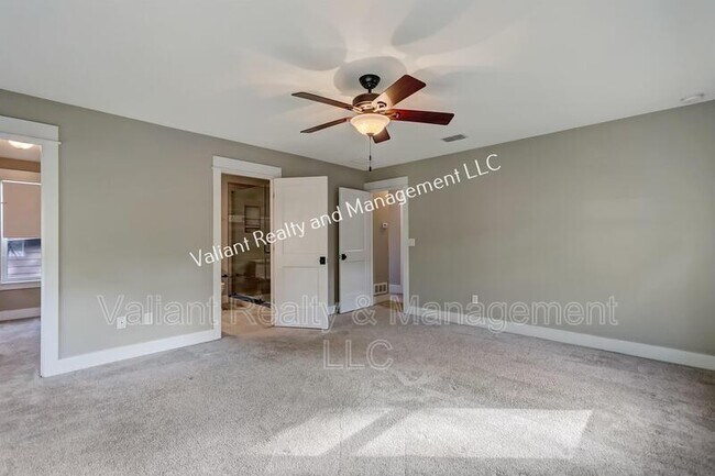 Building Photo - 1228 Willow Ct