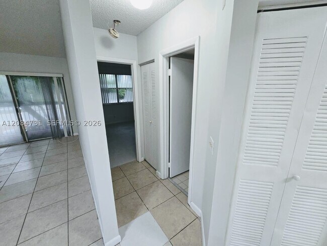 Building Photo - 8701 Wiles Rd