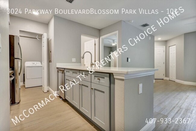 Building Photo - 3024 Parkway BoulevardBlossom Park Villas