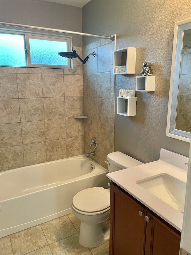 Building Photo - 116 Zoisite Ln