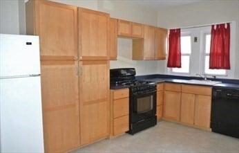 Building Photo - 41 Faxon St