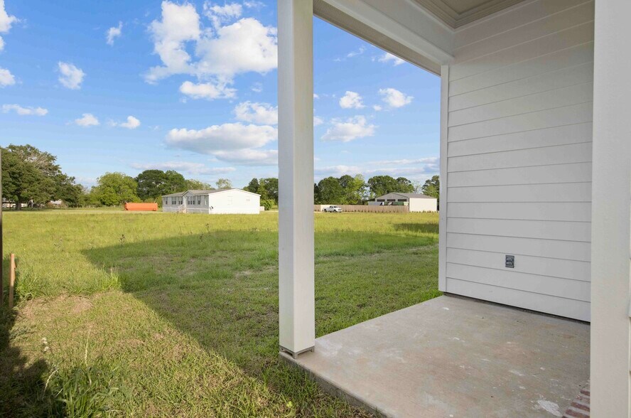 Building Photo - 105 Santa Marta Dr