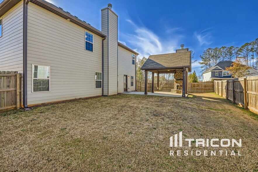 Building Photo - 27 Hillshire Dr