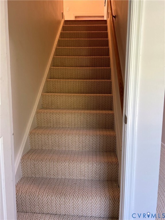 Building Photo - 4925 Saddleridge Ct